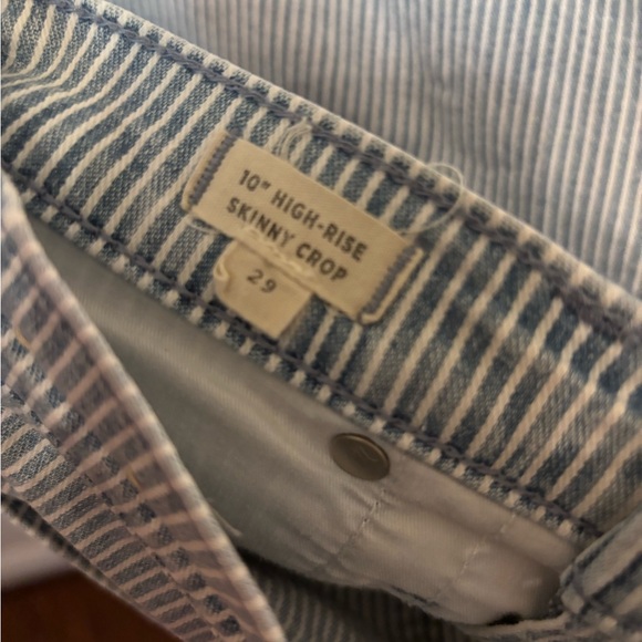NWOT Size 29 High-Rise Skinny Crop Jeans in Piper Stripe. Sold out online! - Picture 4 of 5